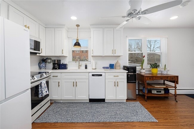 Building Photo - 70 Carroll Ave