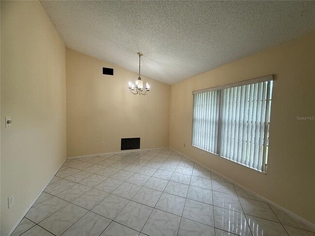 Building Photo - 12116 Medan Ct