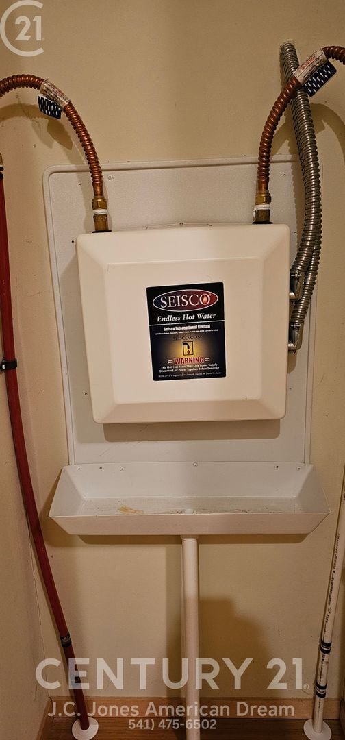 Building Photo - Spectacular Views in the Heart of Applegate Wine Country