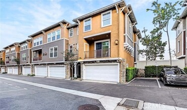 Building Photo - 3538 Torrance