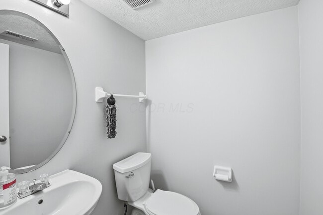 Building Photo - 601 Clark Ave