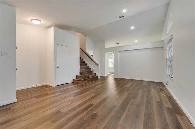 Building Photo - 1405 Thistlewood Ln