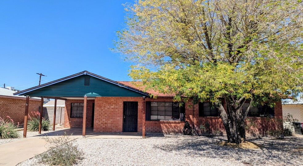 Building Photo - 7248 E Granada Rd