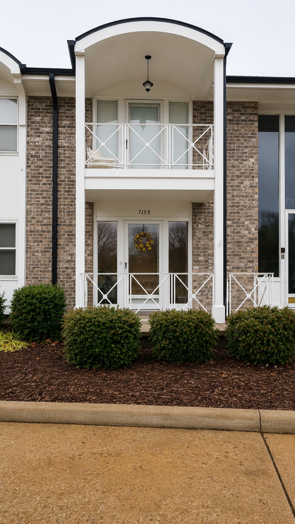 Building Photo - 715 N Stackman Dr