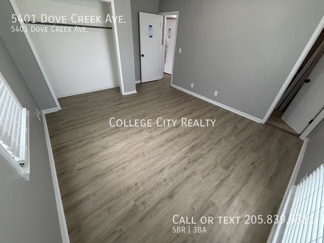 Building Photo - 5401 Dove Creek Ave