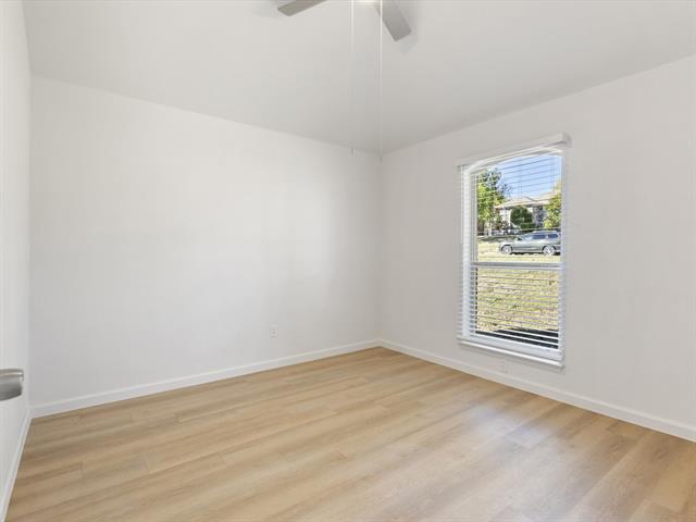 Building Photo - 612 De Soto Dr