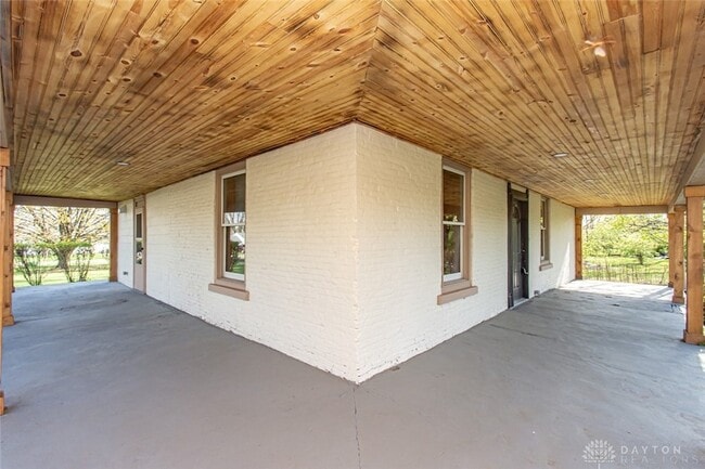Building Photo - 117 Montgomery Ave