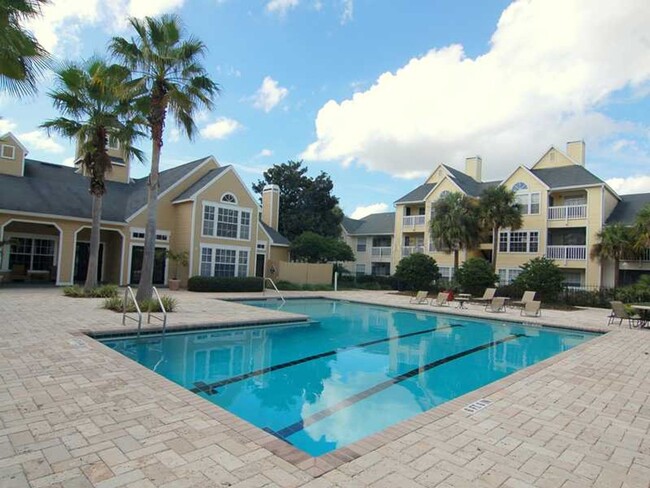 Building Photo - METROWEST: Popular Tradewinds Community!