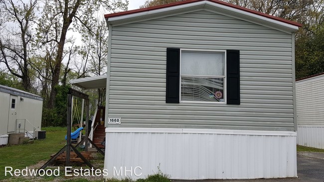 Primary Photo - 1640 Via Roma Dr