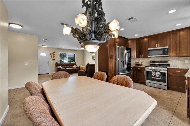 Building Photo - 68705 Tortuga Rd