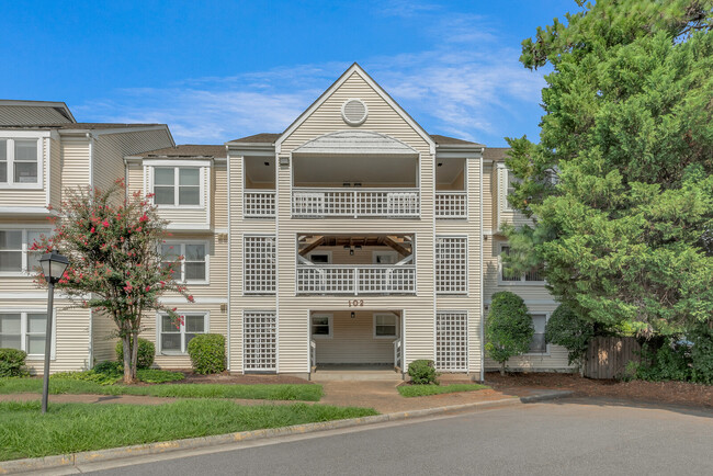 Primary Photo - 102 Lantana Ln
