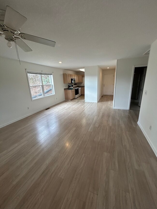 Building Photo - 140 Randolph St