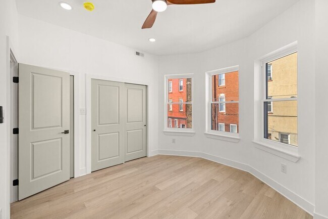 Building Photo - 2345 N 16th St