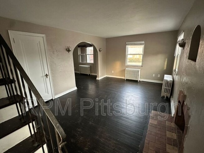 Primary Photo - 2819 Morlock St