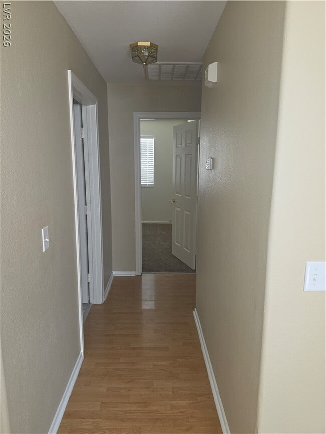 Building Photo - 9740 Panorama Cliff Dr