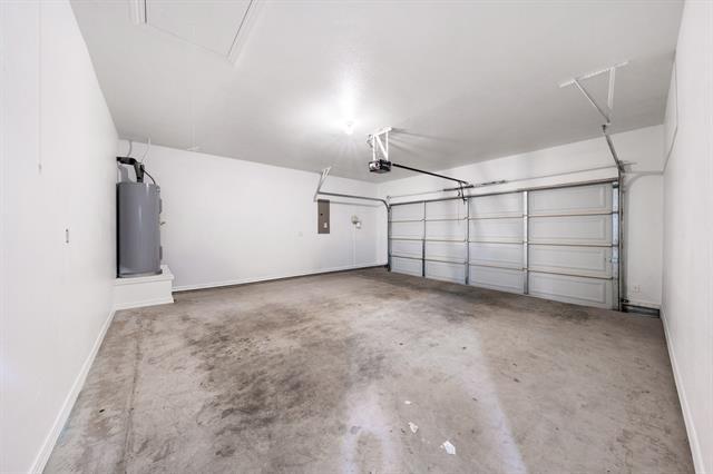 Building Photo - 810 N Walnut St