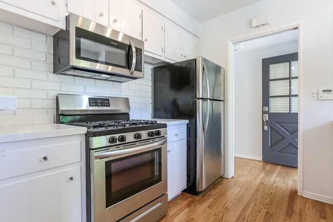 Kitchen w/ New Appliances - 4059 Woodman Cyn
