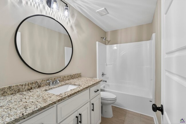 Building Photo - 213 Saraland Trl