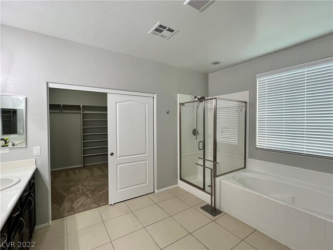 Building Photo - 10159 Meriweather Grove Ave