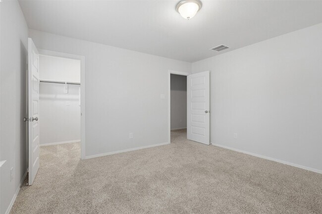 Building Photo - 26123 Emory Holw Dr