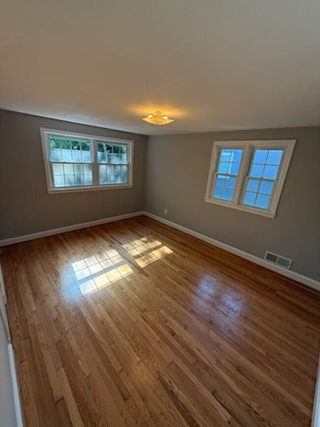 Building Photo - 4127 45th St NW
