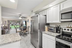 Building Photo - 301 Olivewood Pl