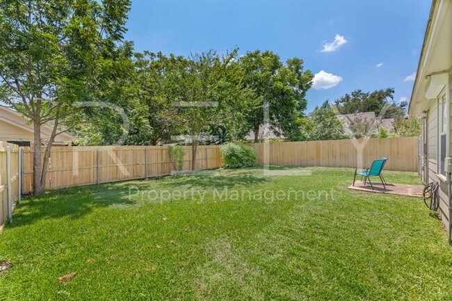 Building Photo - 103 Prairie Springs Loop