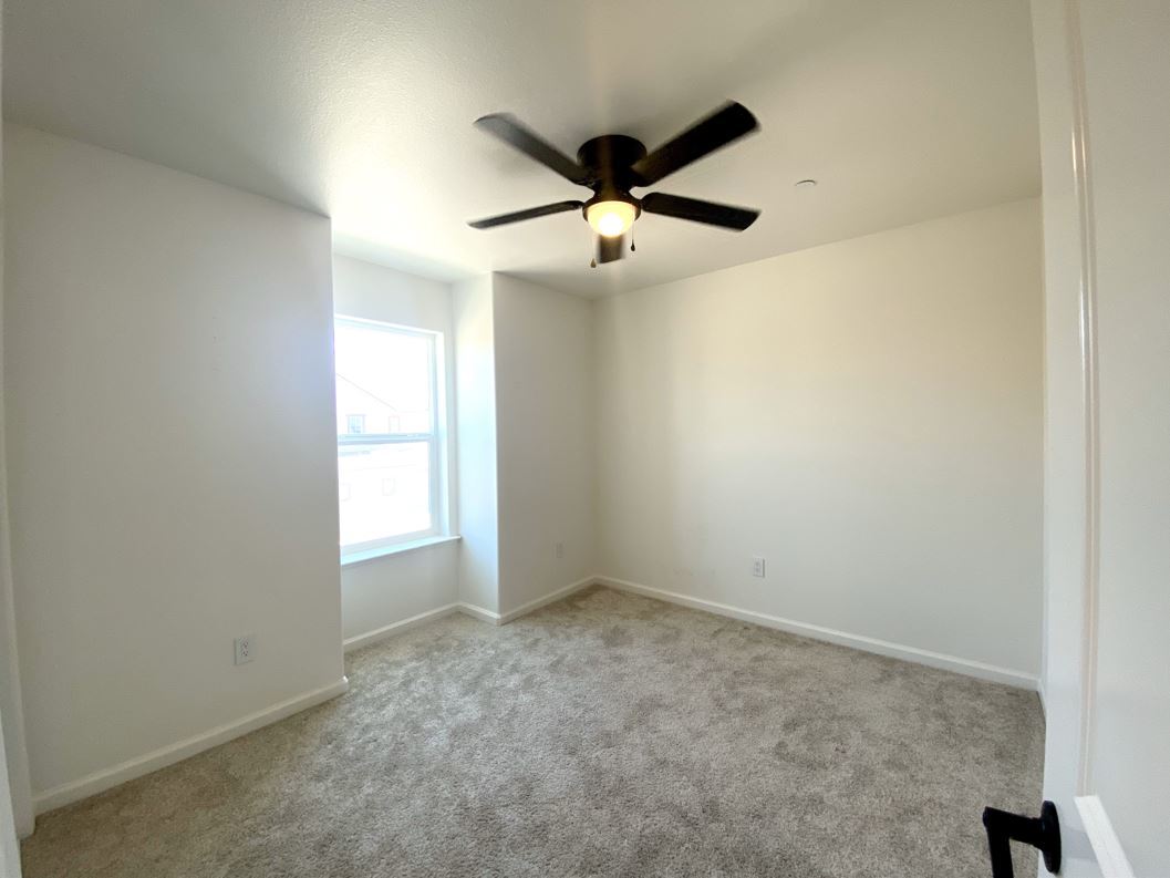 Building Photo - 1329 Hermosa Dr