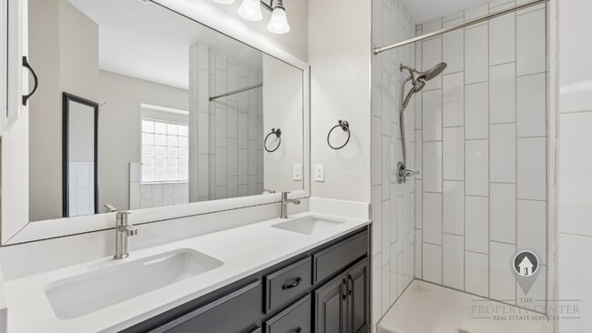 Building Photo - Modern Comfort in Deer Creek School District