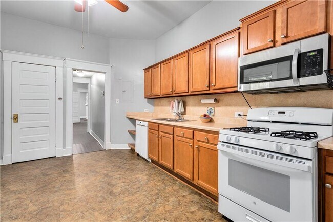 Building Photo - 1323 La France Street Northeast