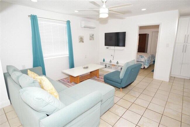 Building Photo - 156 146th Ave