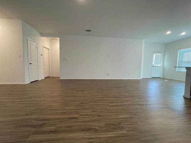 Building Photo - 1625 Woolsey Wy