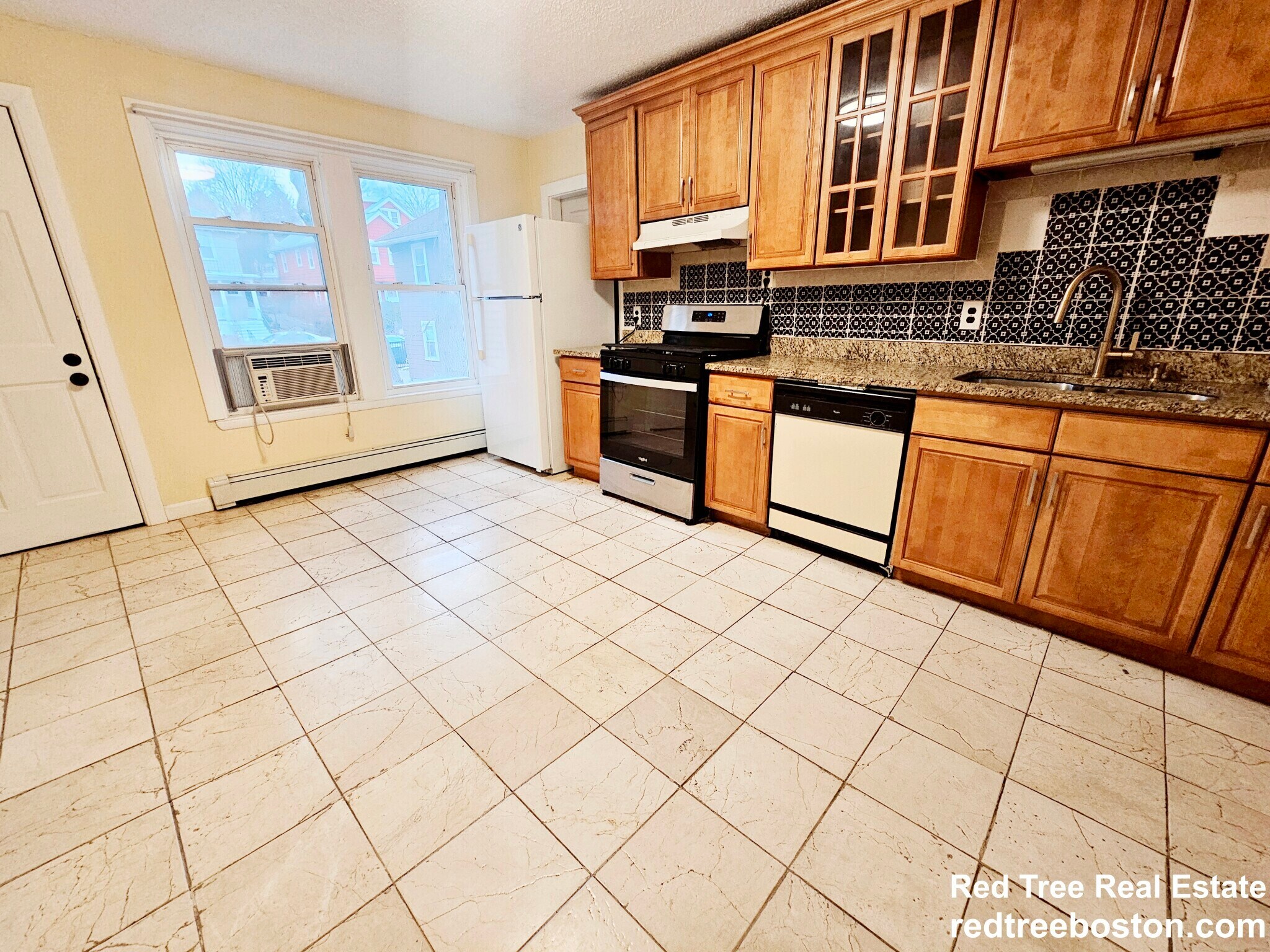 Building Photo - 7 High St Pl