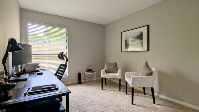 Building Photo - 12639 Ashford Hills Dr