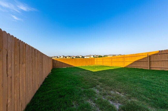 Building Photo - 401 White Steppe Way
