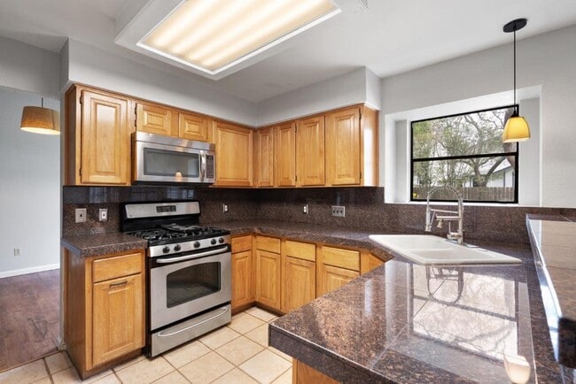 Building Photo - 8718 Coastal Dr