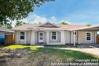 Building Photo - 6838 Blue Lake Dr