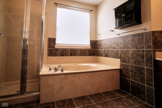 Building Photo - 11813 Traymoore Dr