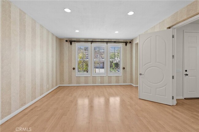 Building Photo - 4132 Prado De Las Cabras