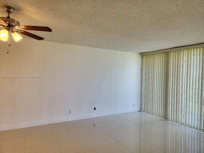 Building Photo - 3771 Environ Blvd