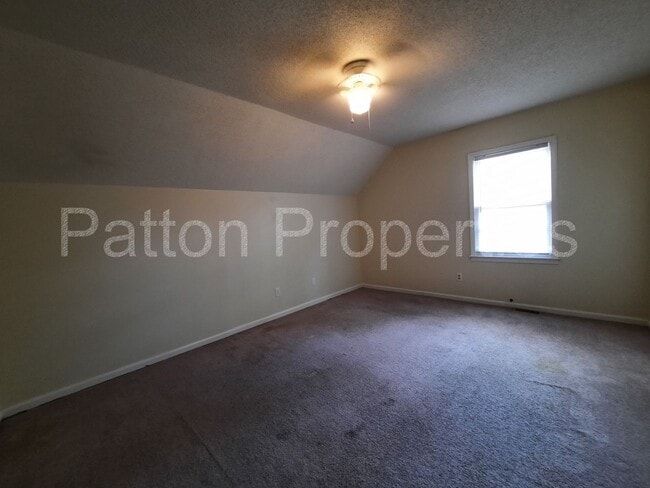 Building Photo - 1601 Willowby St