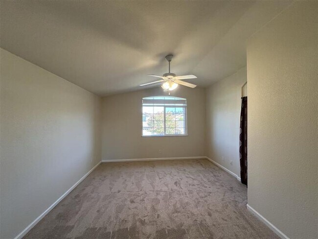 Building Photo - 2249 Zittel Dr