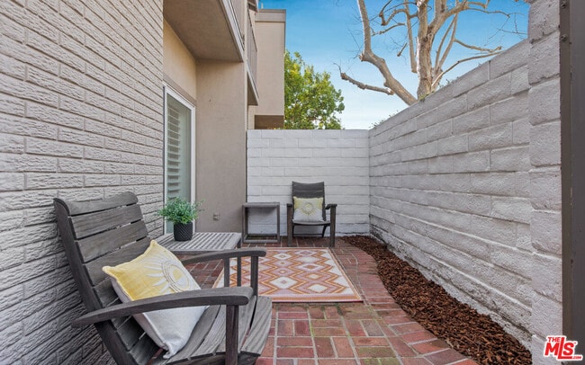 Building Photo - 35 Village Pkwy