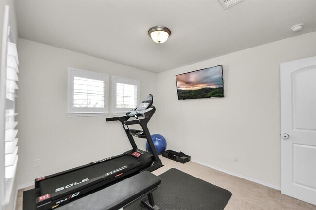 Building Photo - 8919 RoseWood Grove Ln