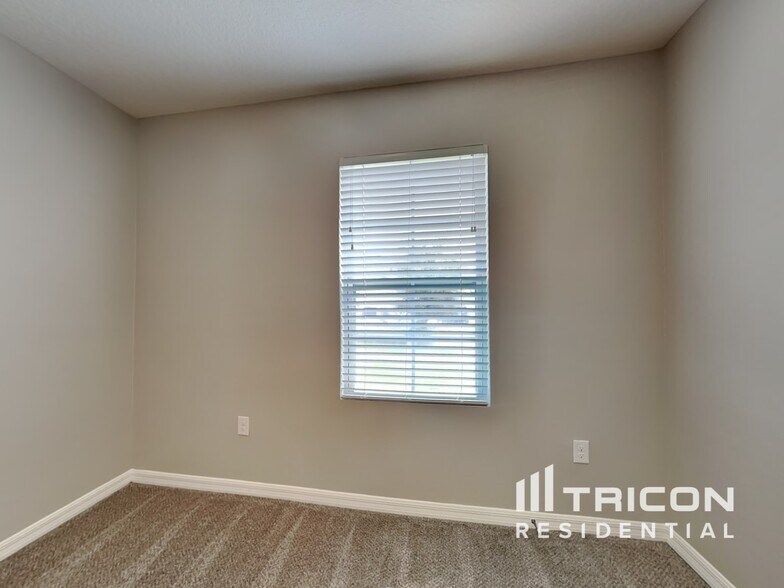Building Photo - 309 Aberdeen Dr