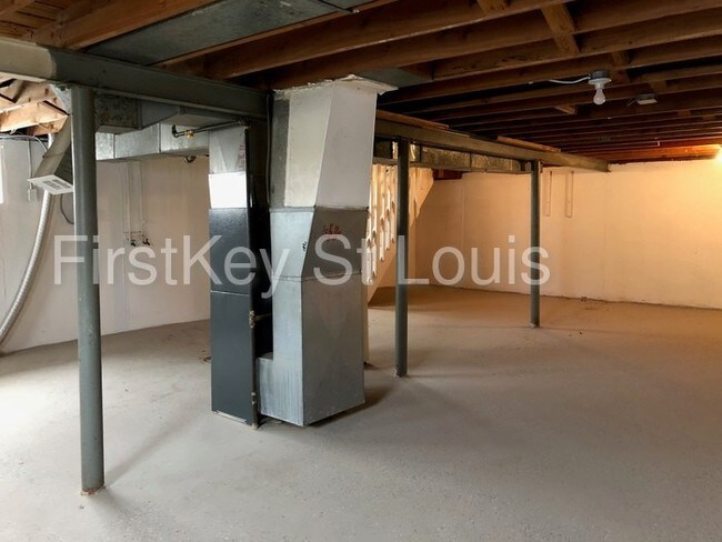 Building Photo - 7709 Paddington Dr