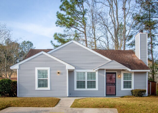 Building Photo - 2801 Ridgecrest Dr