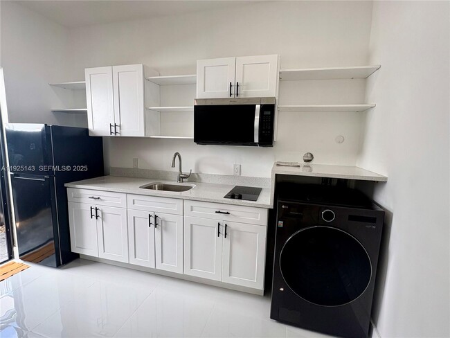 Building Photo - 15145 SW 30th St