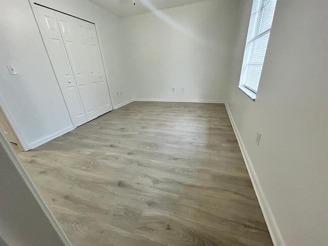 Building Photo - 3941 Wingward Ave