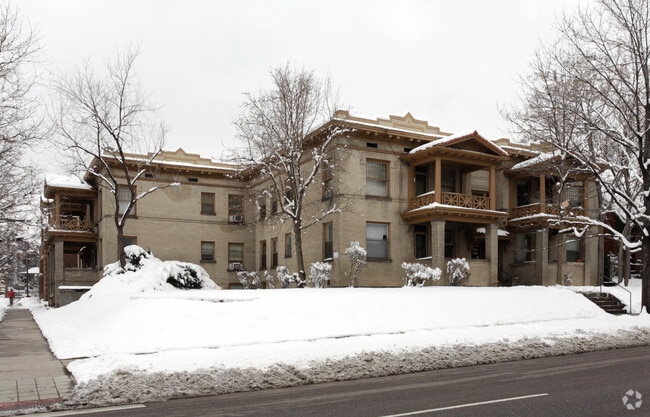 Building Photo - The Jeleen